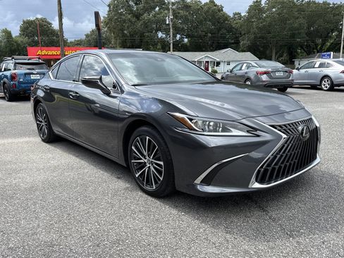 Used 2025 Lexus ES 350 w/ Premium Package FWD image 7