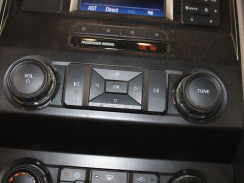 Used 2019 Ford F250 XL w/ STX Appearance Package image 30