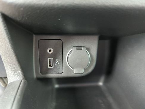 Certified 2022 Nissan Kicks S image 35