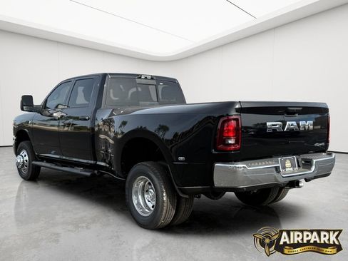 New 2026 RAM 3500 Tradesman AWD/4WD image 7