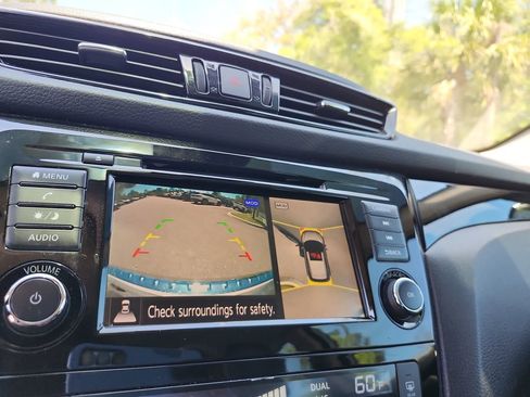 Used 2022 Nissan Rogue Sport SV w/ Technology Package image 22