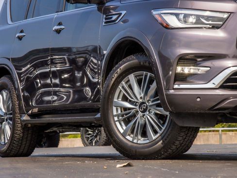 Used 2022 INFINITI QX80 Luxe w/ All-Season Package RWD image 4