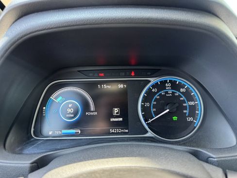 Used 2019 Nissan Leaf SL w/ SL Technology Package image 17