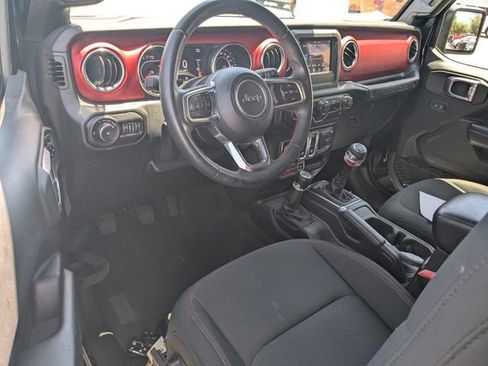Used 2019 Jeep Wrangler Rubicon w/ Steel Bumper Group AWD/4WD image 9