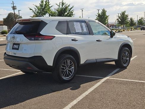 Used 2023 Nissan Rogue S AWD/4WD image 5