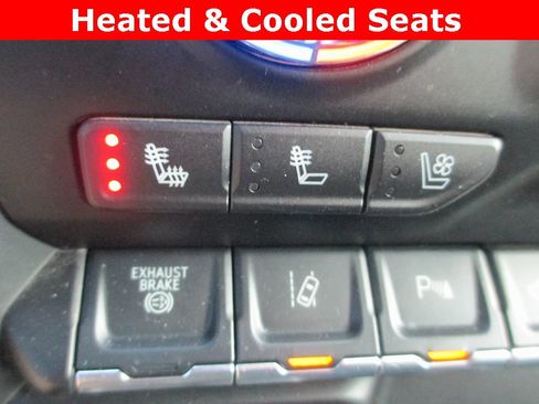 Used 2022 GMC Sierra 2500 Denali w/ Denali Ultimate Package image 17