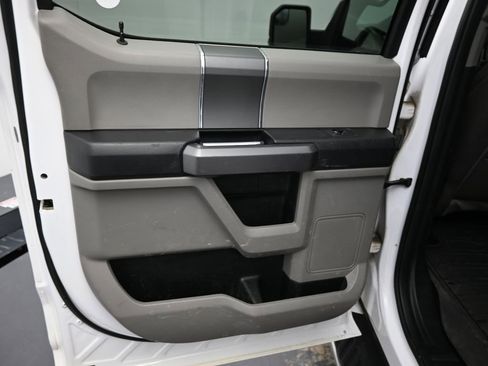 Used 2019 Ford F150 XLT w/ Equipment Group 302A Luxury image 23