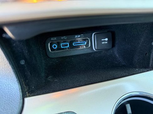 Used 2016 Jeep Grand Cherokee Laredo 75th Anniversary AWD/4WD image 21