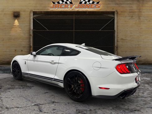 Used 2021 Ford Mustang Shelby GT500 w/ Technology Package RWD image 6