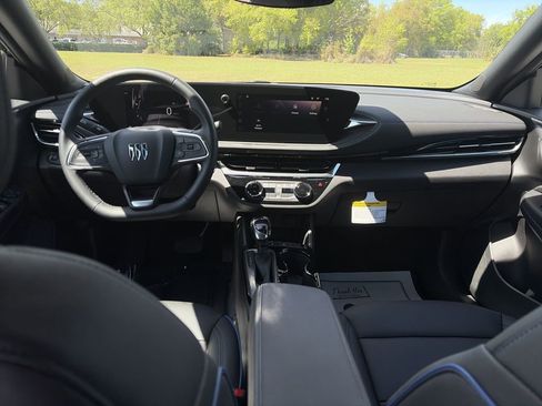 New 2026 Buick Envista Sport Touring image 10