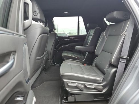 Used 2021 Cadillac Escalade Premium Luxury image 9