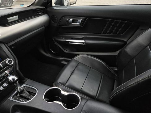 Used 2023 Ford Mustang Premium image 23