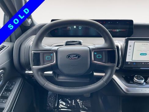 New 2026 Ford Expedition Platinum w/ Stealth Performance Package AWD/4WD image 12