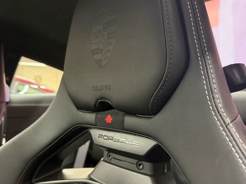 Used 2025 Porsche 911 GT3 image 5