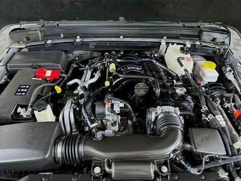 Used 2023 Jeep Wrangler Sahara w/ Cold Weather Group image 32