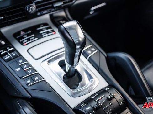 Used 2015 Porsche Cayenne Turbo image 14