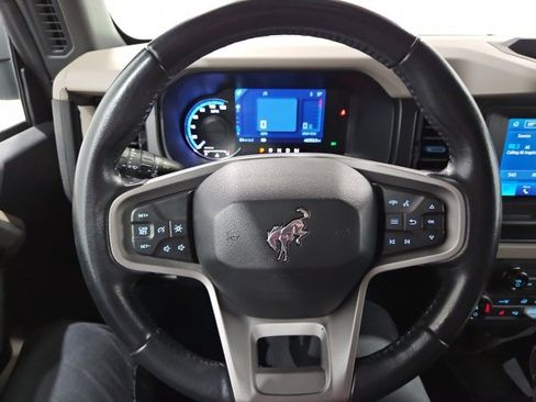 Used 2022 Ford Bronco Wildtrak image 17