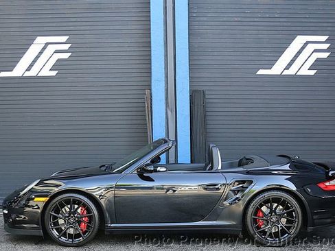 Used 2009 Porsche 911 Turbo AWD/4WD image 2