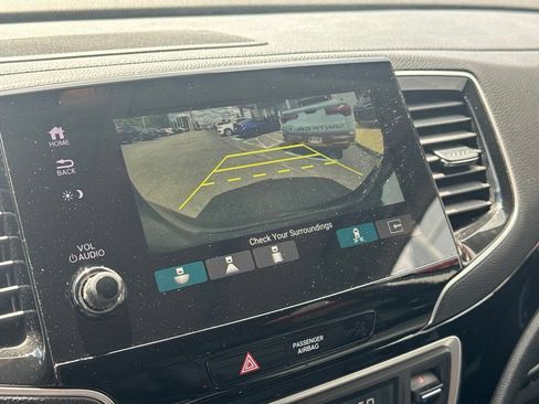 Used 2019 Honda Pilot Touring image 40