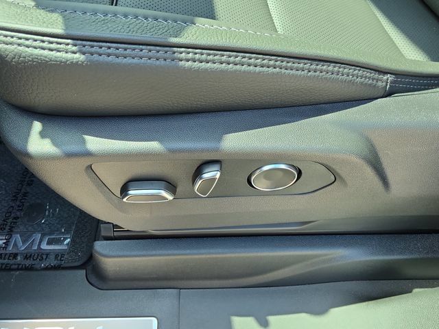 New 2026 GMC Yukon Denali AWD/4WD image 20
