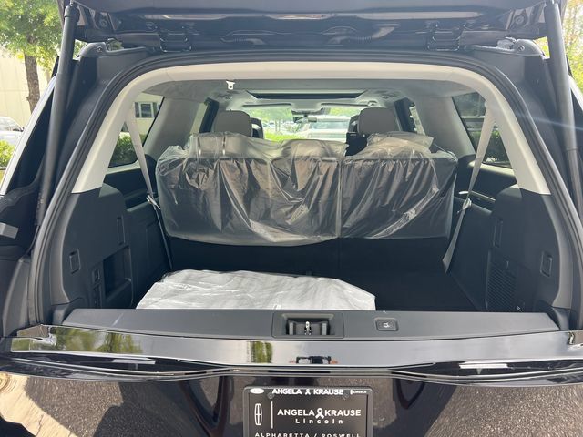 New 2027 Lincoln Navigator L Black Label AWD/4WD image 21
