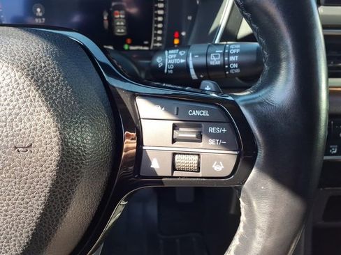 Used 2023 Honda Pilot Elite image 10