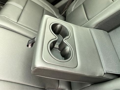 New 2024 Chevrolet Blazer LT w/ Sound & Technology Package image 29