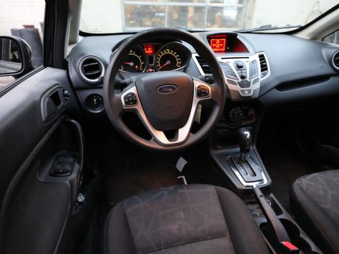 Used 2011 Ford Fiesta SE w/ 203A Rapid Spec Order Code image 14