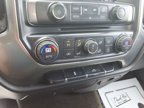 Used 2015 Chevrolet Silverado 2500 LT AWD/4WD image 17