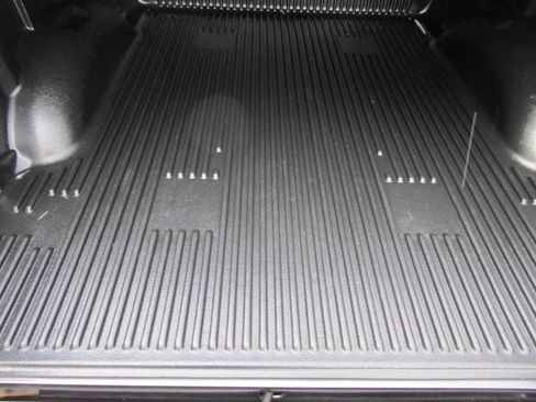 Used 2015 Ford F150 XLT w/ Equipment Group 301A Mid image 9