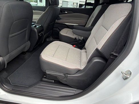 New 2026 Chevrolet Traverse LT FWD image 19