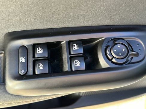 Used 2025 Alfa Romeo Tonale w/ Active Assist Package image 23