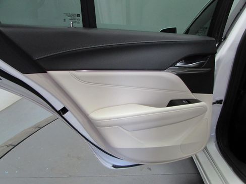 Used 2020 Cadillac CT4 Premium Luxury AWD/4WD image 14
