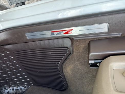 Used 2018 Chevrolet Silverado 2500 LTZ w/ Duramax Plus Package image 16