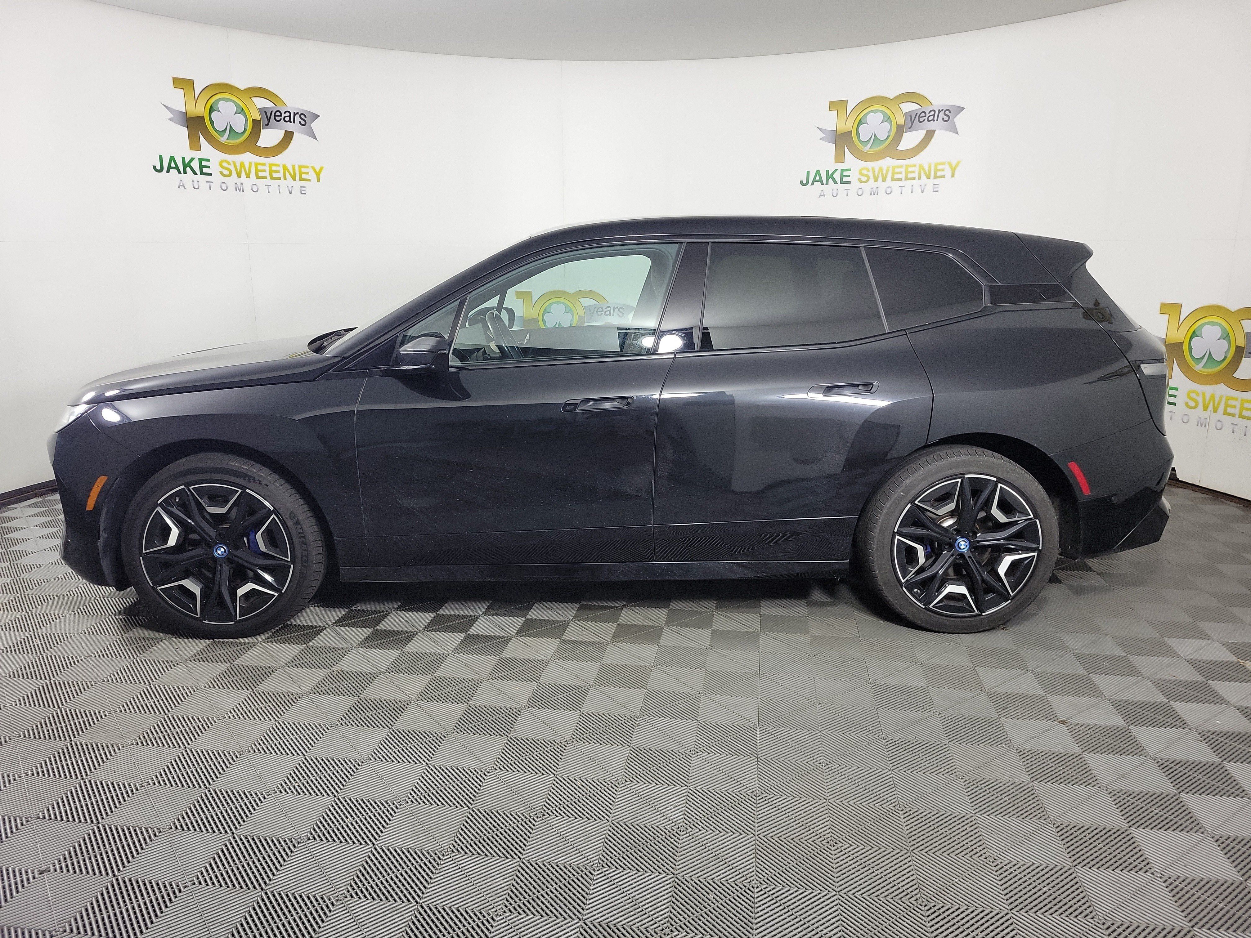 Certified 2024 BMW iX xDrive50 w/ Sport Package AWD/4WD image 2
