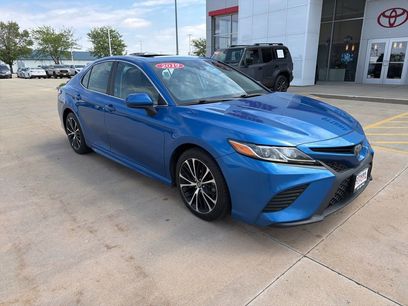Used 2019 Toyota Camry SE