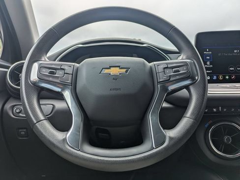 Used 2025 Chevrolet Blazer LT FWD image 22