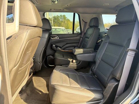 Used 2015 GMC Yukon Denali w/ Premium Package image 27