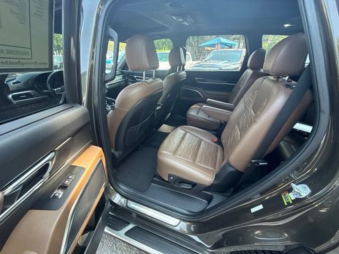 Used 2022 Kia Telluride SX w/ SX Prestige Package AWD/4WD image 14