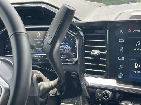 Used 2024 Chevrolet Silverado 1500 LT AWD/4WD image 20