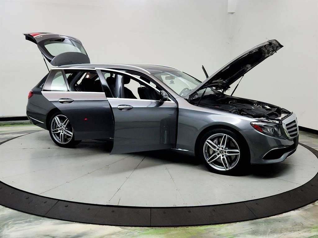 Used 2018 Mercedes-Benz E 400 4MATIC Wagon image 10