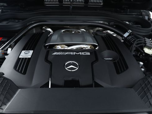 Used 2025 Mercedes-Benz G 63 AMG 4MATIC image 35