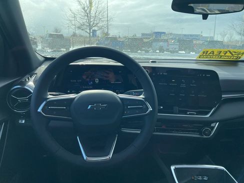 New 2026 Chevrolet Equinox LT w/ Convenience Package II image 24