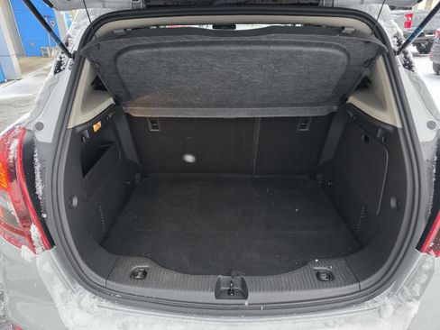 Used 2021 Buick Encore Preferred w/ Safety Package image 23