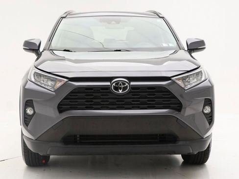Used 2021 Toyota RAV4 XLE w/ Convenience Package image 4