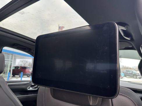 Certified 2024 Chevrolet Suburban RST w/ Luxury Package image 38