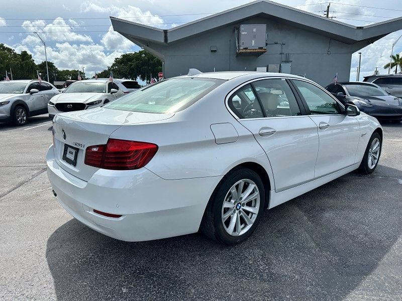 Used 2015 BMW 528i Sedan RWD image 5