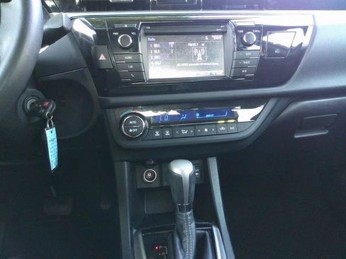 Used 2016 Toyota Corolla S FWD image 16
