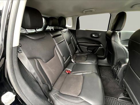 Used 2018 Jeep Compass Latitude w/ Cold Weather Group image 26