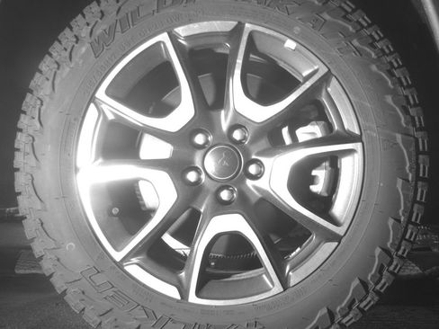 Used 2025 Jeep Compass Trailhawk AWD/4WD image 13